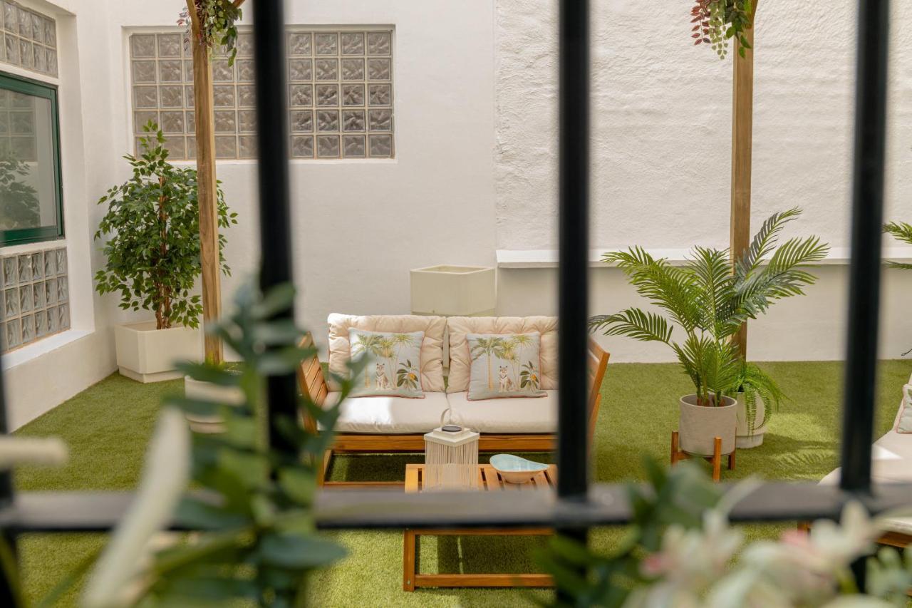 C30 Deluxe Studio With Terrace Into Cathedral Square Lejlighed Málaga Eksteriør billede